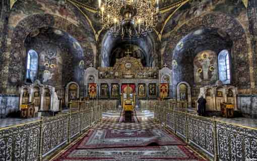 interior-of-a-magnificent-orthodox